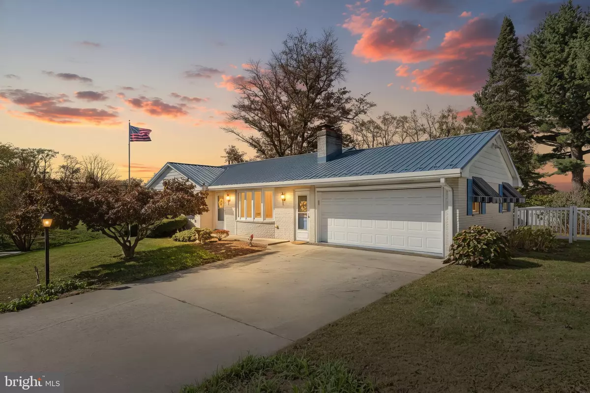 York, PA 17408,2179 BON AIRE DR