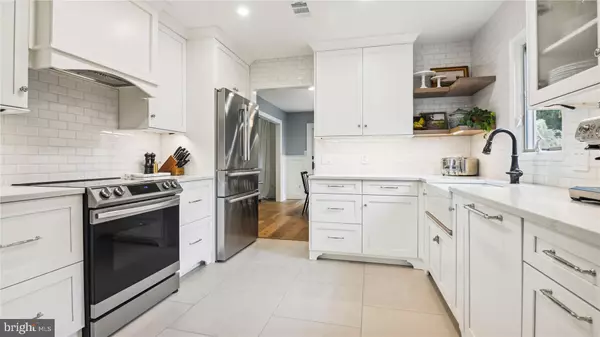 Reston, VA 20191,11803 GREY BIRCH PL