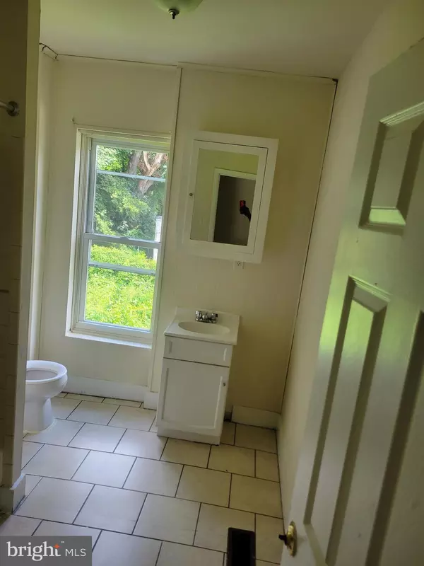Philadelphia, PA 19144,63 E ASHMEAD ST