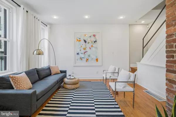 Philadelphia, PA 19123,208 W LAUREL ST