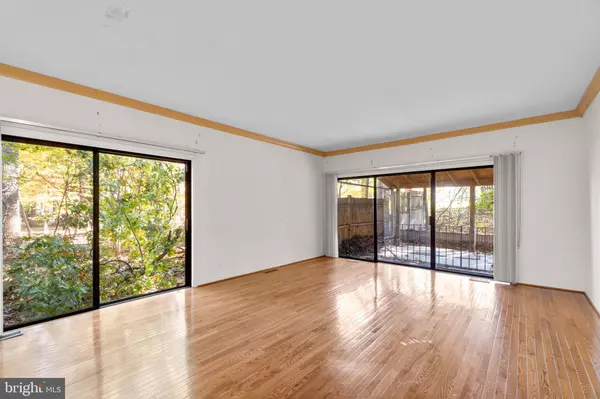 Columbia, MD 21044,10457 STERNWHEEL PL