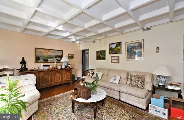 Glenside, PA 19038,8105 HULL DR