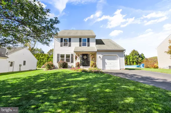 55 LAURA DR, Barto, PA 19504