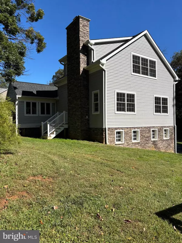 Annapolis, MD 21401,1860 LINDAMOOR LN