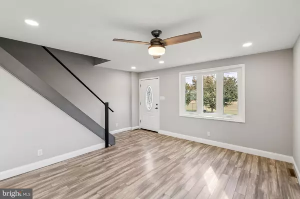 Philadelphia, PA 19135,4838 DEVEREAUX ST