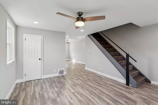 Philadelphia, PA 19135,4838 DEVEREAUX ST