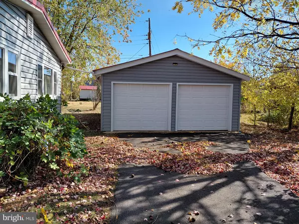 Petersburg, WV 26847,11 TRENTON ST