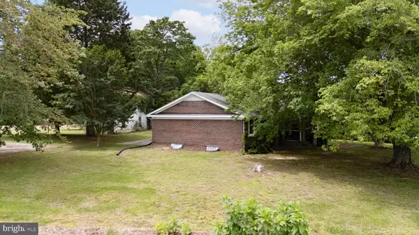 Burgess, VA 22432,201 LAMPKINTOWN RD