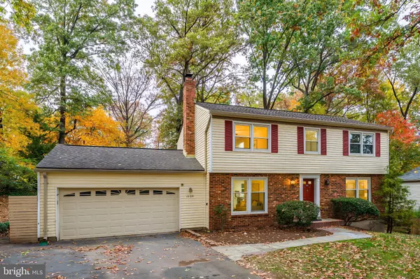 Herndon, VA 20170,1508 HIDDENBROOK DR