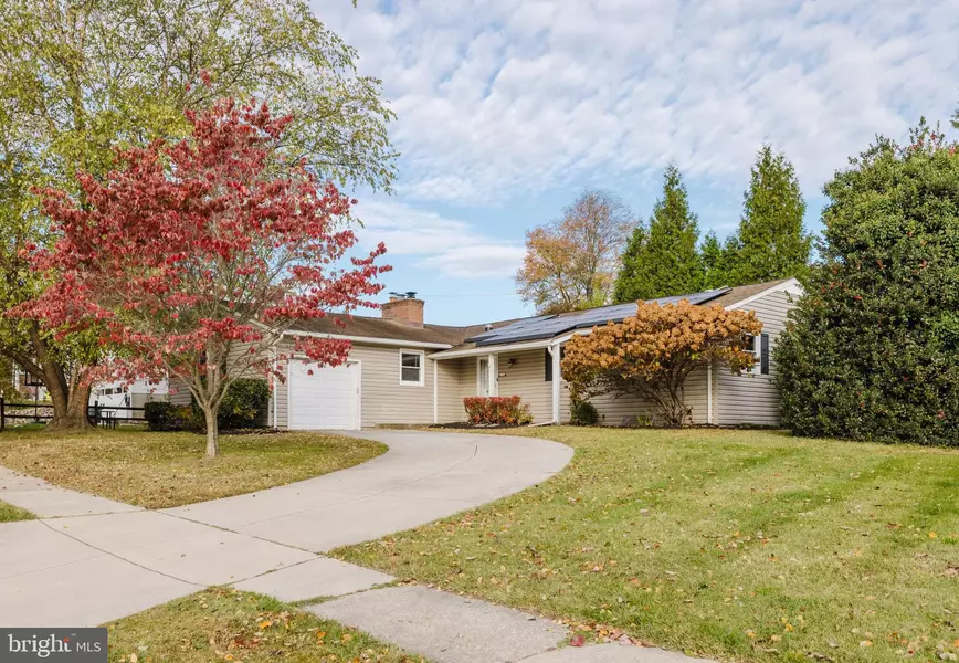 114 COUNTRY LN, Lutherville Timonium, MD 21093