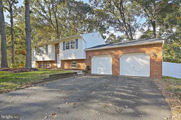 Pasadena, MD 21122,910 FAWN AVE