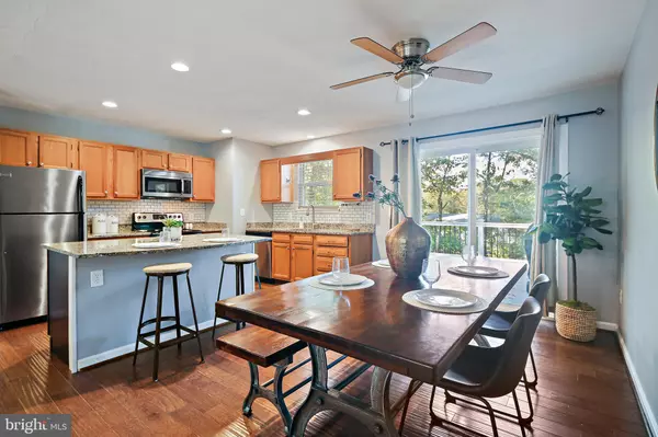 Pasadena, MD 21122,910 FAWN AVE