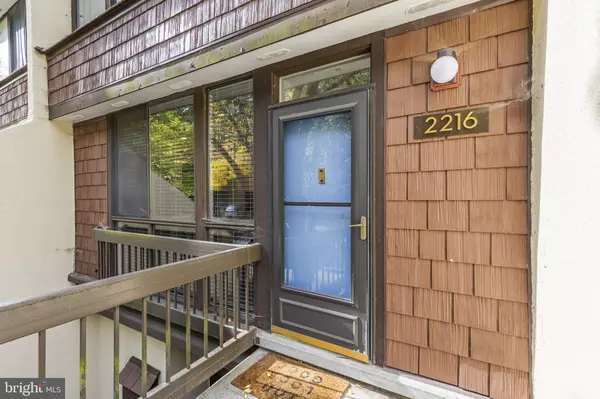 Arlington, VA 22204,2216 S QUINCY ST #2