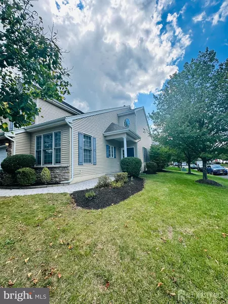 1 SILCOX PL, Somerset, NJ 08873