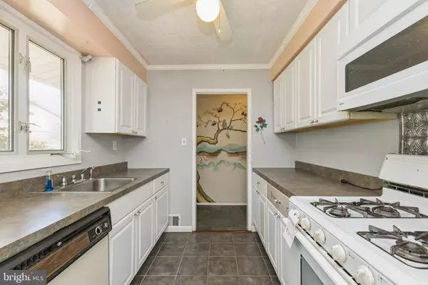 Alexandria, VA 22310,4501 APPLE TREE DR