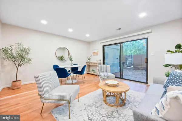 Reston, VA 20191,2340 SOUTHGATE SQ