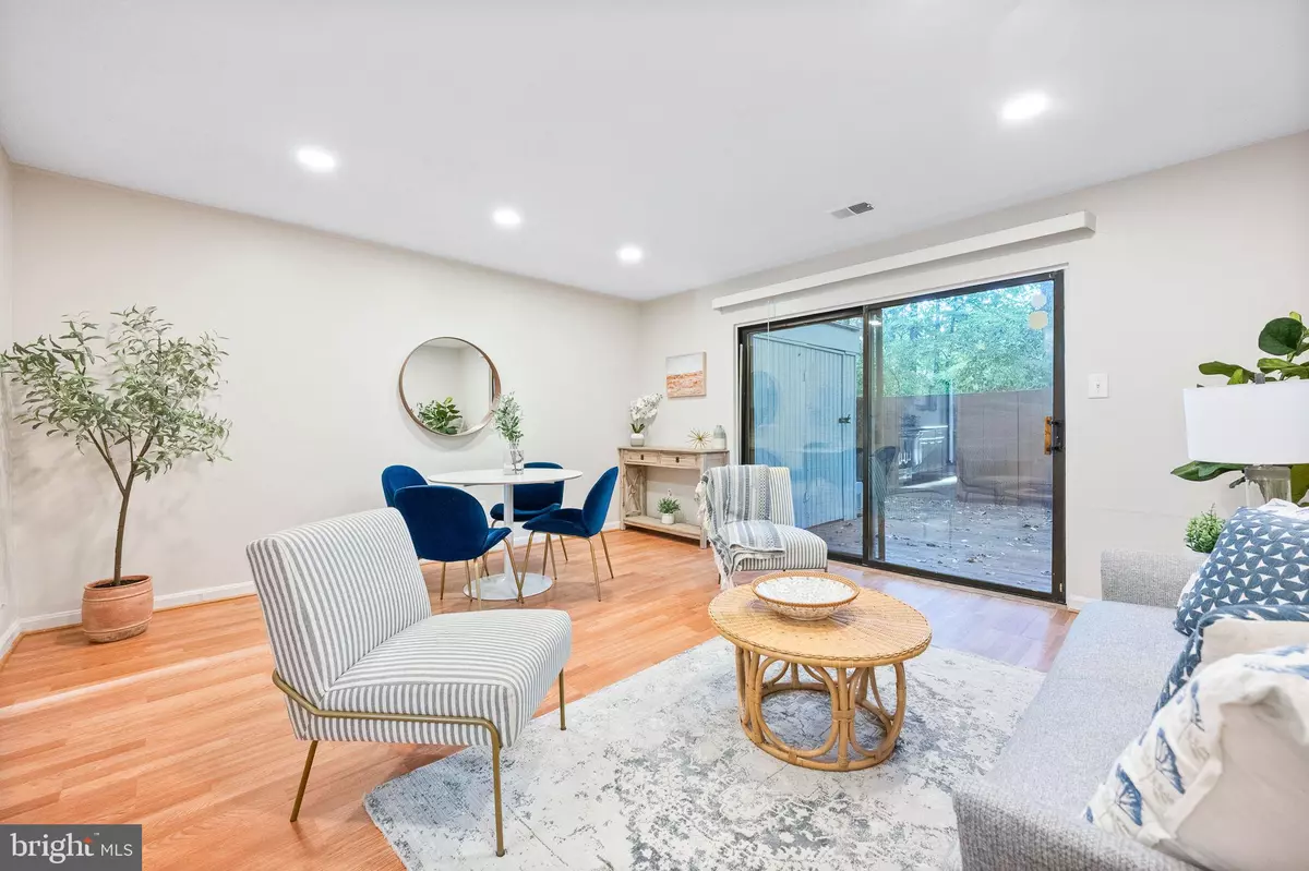 Reston, VA 20191,2340 SOUTHGATE SQ