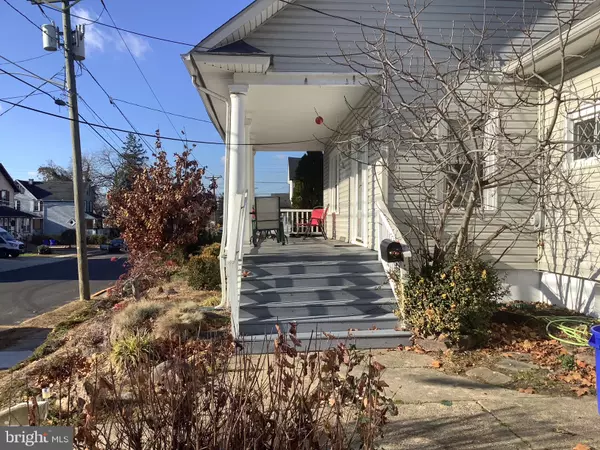 Runnemede, NJ 08078,39 E 2ND AVE