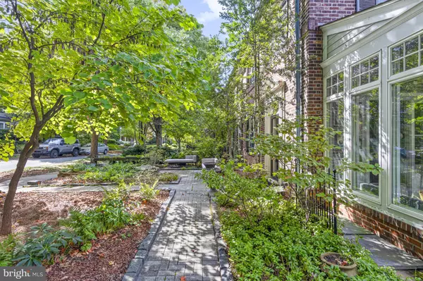 Wilmington, DE 19805,717 BLACKSHIRE RD