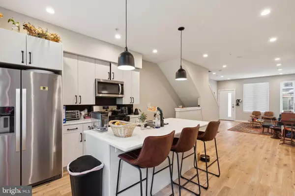 Philadelphia, PA 19121,1510 N HOLLYWOOD ST