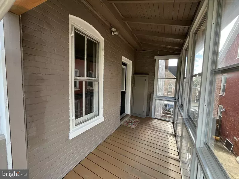 235 E WASHINGTON ST, Chambersburg, PA 17201