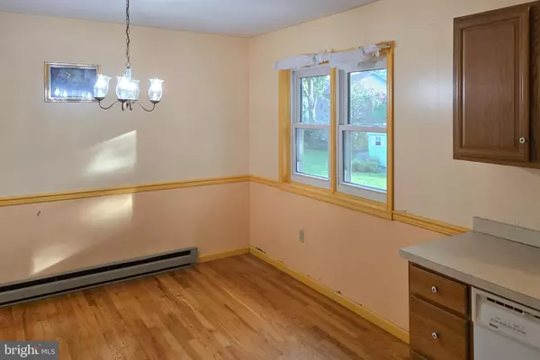 East Petersburg, PA 17520,2322 HERSHEY AVE