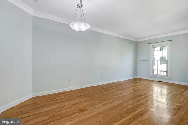 Arlington, VA 22203,504-B N THOMAS ST