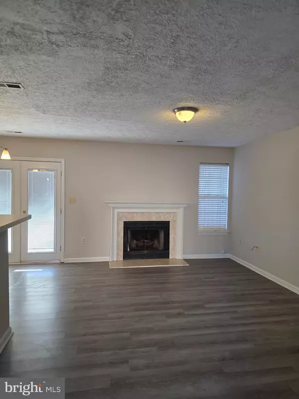 Culpeper, VA 22701,528 CROMWELL CT