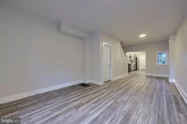 York, PA 17403,239 FRANKLIN WAY