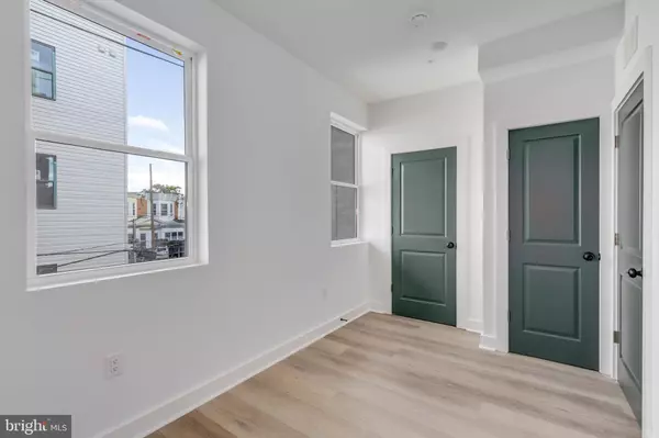 Philadelphia, PA 19133,1221 W LEHIGH AVE #2