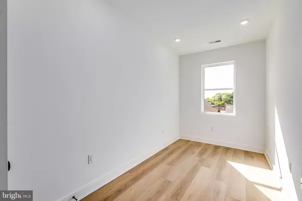 Philadelphia, PA 19133,1221 W LEHIGH AVE #3