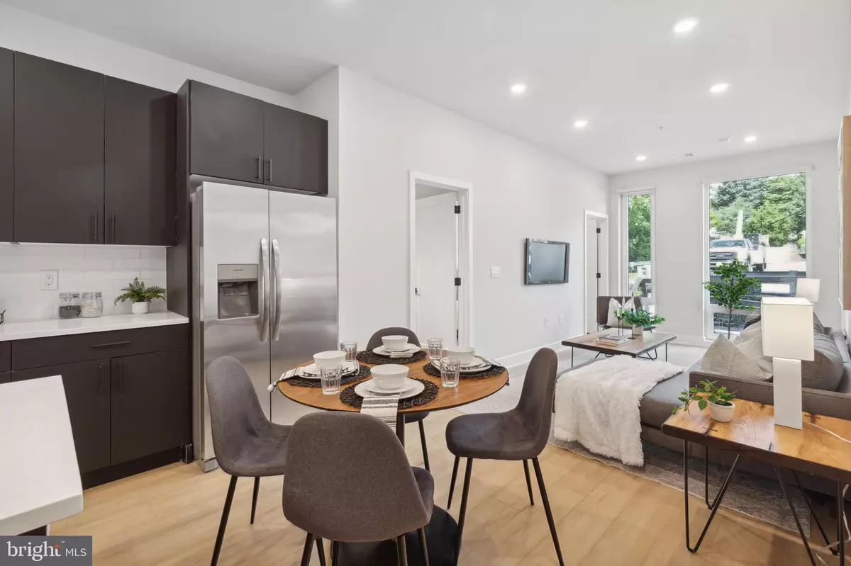Philadelphia, PA 19128,6910 RIDGE AVE #220