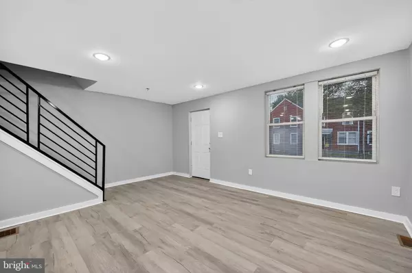 Camden, NJ 08104,1433 N CHESAPEAKE RD