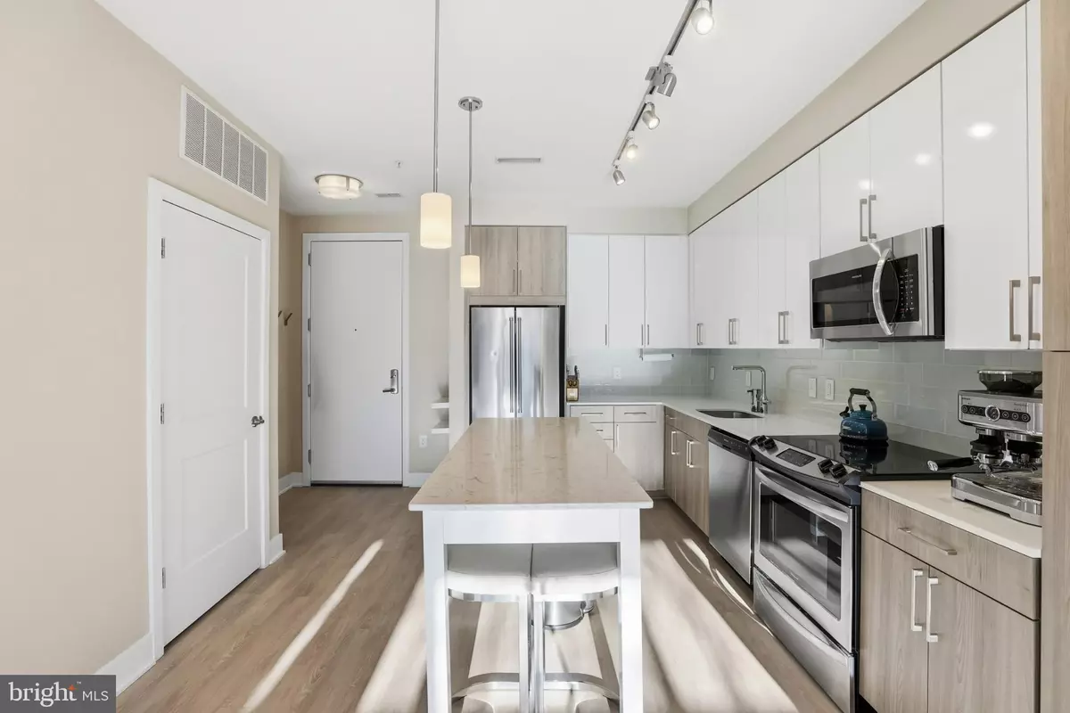 Oxon Hill, MD 20745,145 RIVERHAVEN DR #245