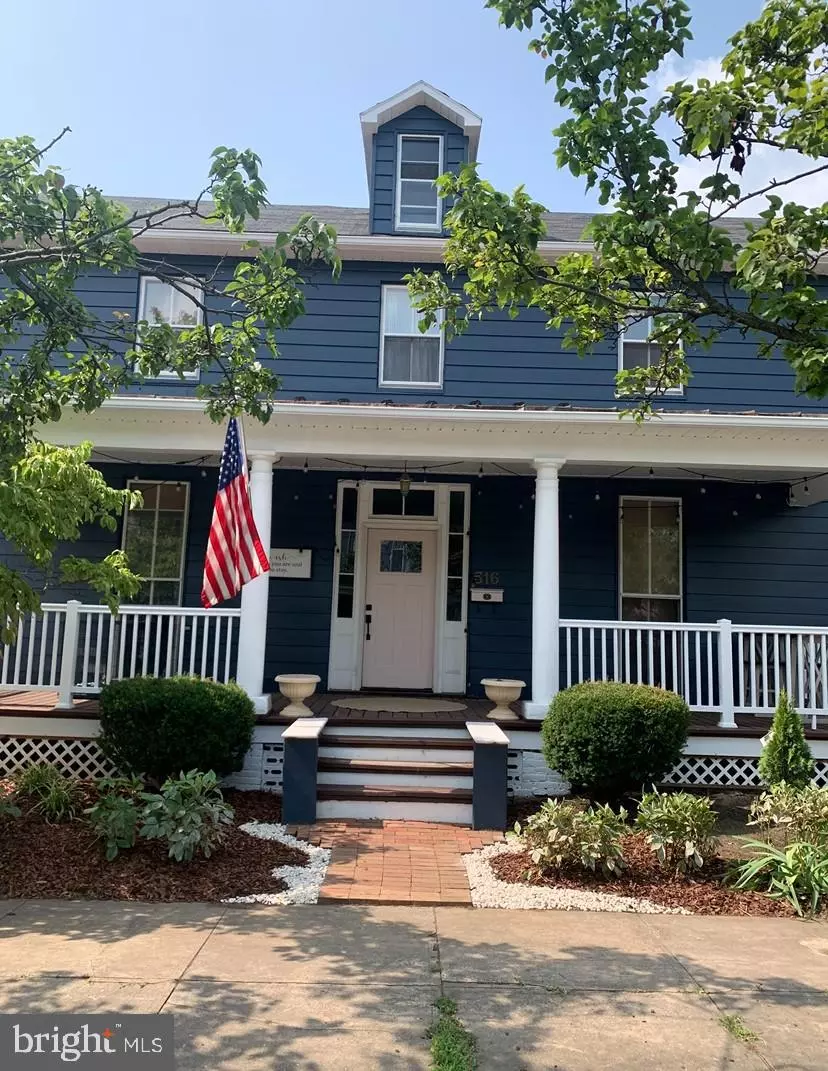 Charles Town, WV 25414,316 E WASHINGTON ST