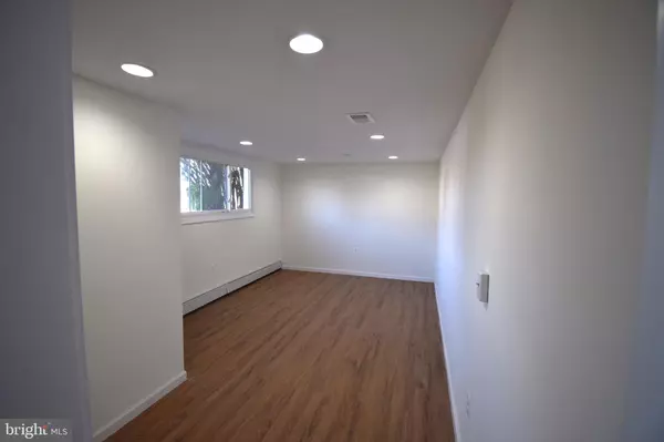 Woodbridge, VA 22191,14416 MERIDIAN DR