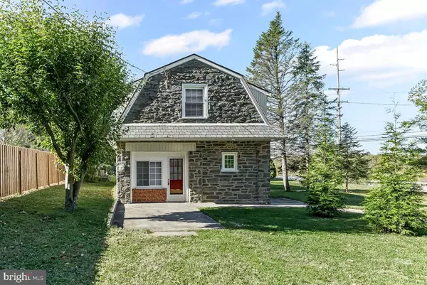 Newtown Square, PA 19073,4252 W CHESTER PIKE