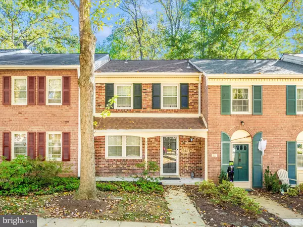 871 AZALEA DR #25-871, Rockville, MD 20850