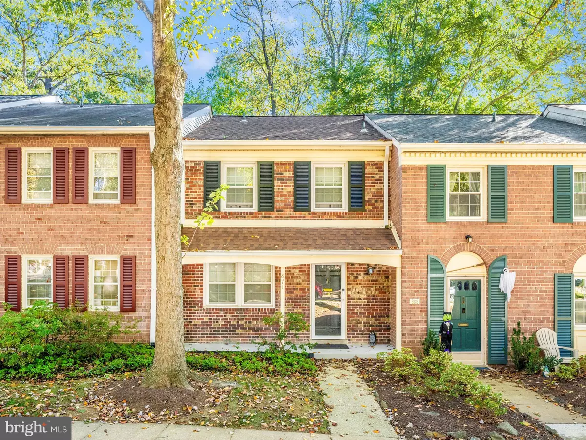 Rockville, MD 20850,871 AZALEA DR #25-871