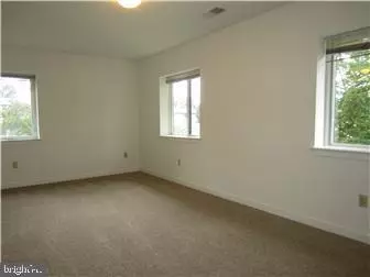 Wilmington, DE 19802,8807 PARK CT