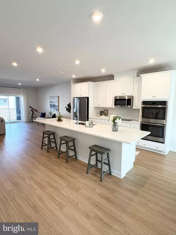 Chantilly, VA 20151,14114 GYPSUM LOOP #64