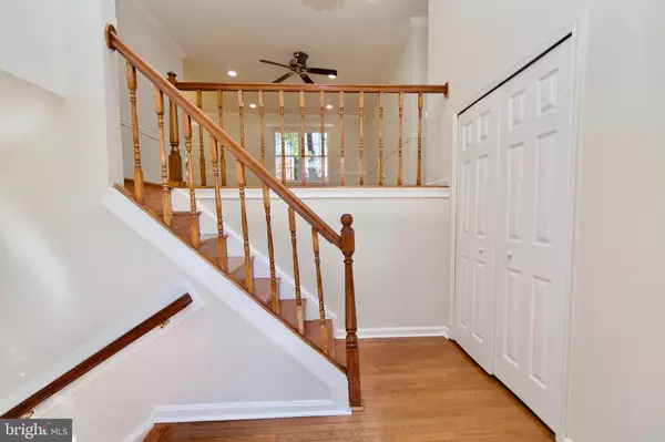 Great Falls, VA 22066,10217 MCKEAN CT