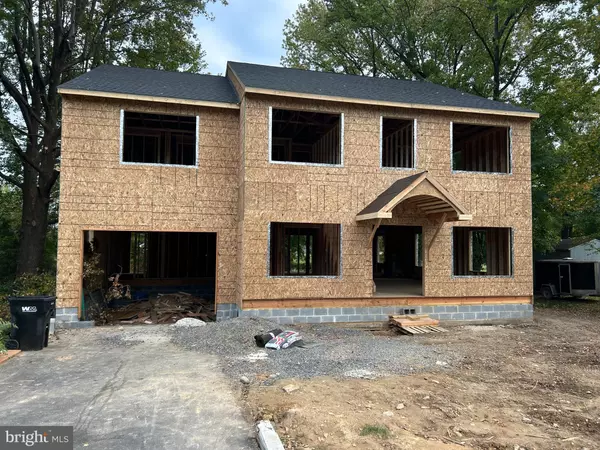 2718 AVENUE C, Levittown, PA 19056