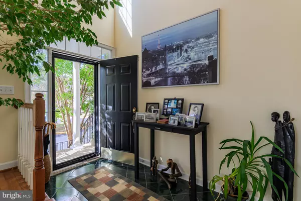 Alexandria, VA 22315,5510 JOWETT CT