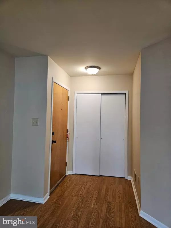 Princeton, NJ 08540,206 SALEM CT #4