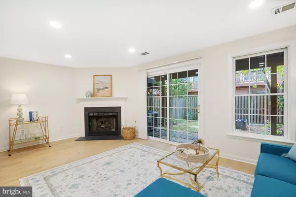 Alexandria, VA 22310,5606 BROOKLAND CT