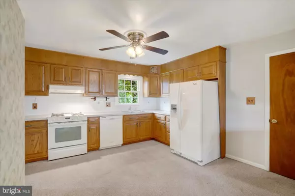 York, PA 17408,8 SPRING RIDGE DR