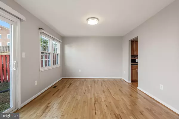 Woodbridge, VA 22191,16603 SUTTON PL