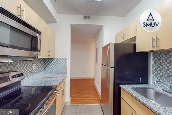 Baltimore, MD 21202,11 E CHASE ST #T03