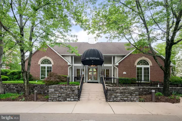 Mclean, VA 22102,1504 LINCOLN WAY #108